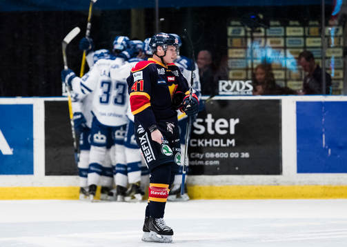 Djurgårdens Alexander Falk deppar