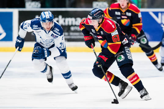 Leksands Rickard Hugg följer Djurgårdens Markus Ljungh
