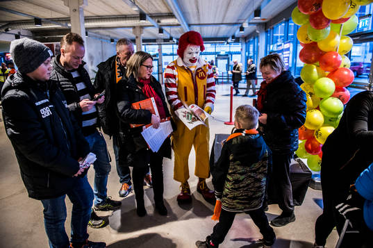 Ronald McDonald trollar