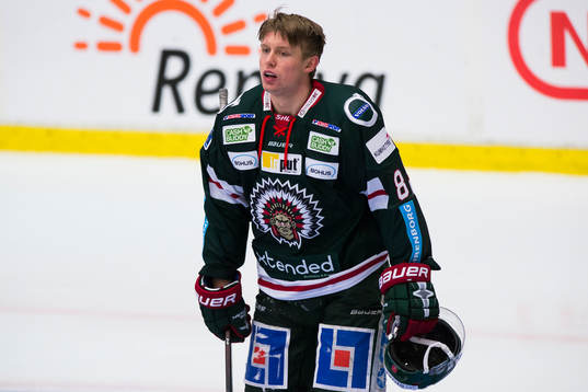 Frölundas John Nyberg utan hjälm