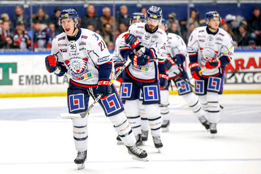 Linköpings Emil Sylvegård jublar