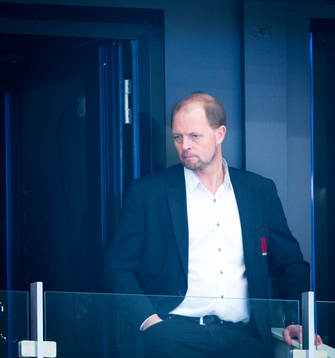 Örebros general manager Pontus Gustafsson ser besvärad ut