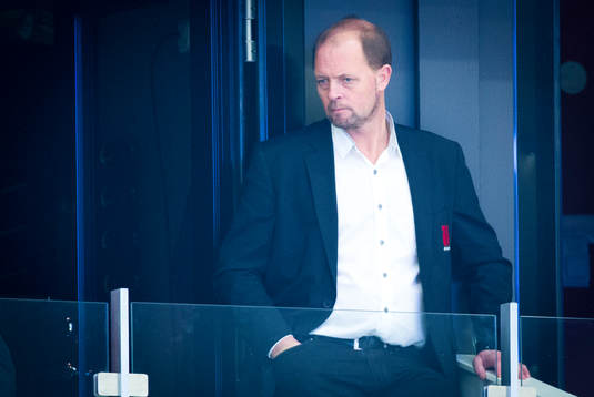 Örebros general manager Pontus Gustafsson ser besvärad ut