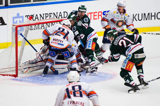 Frölundas Christoffer Ehn sätter pucken i mål men målet