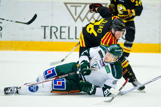 Brynäs Linus Ölund och Färjestads Johan Ryno