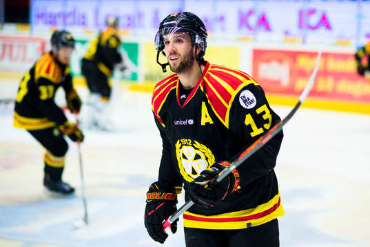 Brynäs Ryan Gunderson före ishockeymatchen i SHL mellan