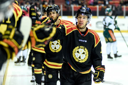 Brynäs Kevin Clark jublar