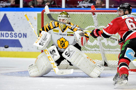 Skellefteås målvakt Joni Ortio och Malmö Redhawks