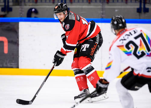 Piteås Kevin Lidström med pucken