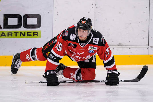 Piteås Kevin Lidström på uppvärmningen