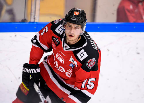 Piteås Kevin Lidström på uppvärmningen