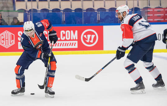 Växjös Robert Rosén och Zürichs Mattias Sjögren