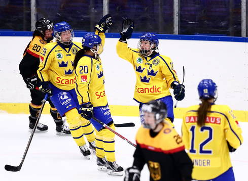 Sveriges Pernilla Winberg, Fanny Rask och Olivia Carlsson