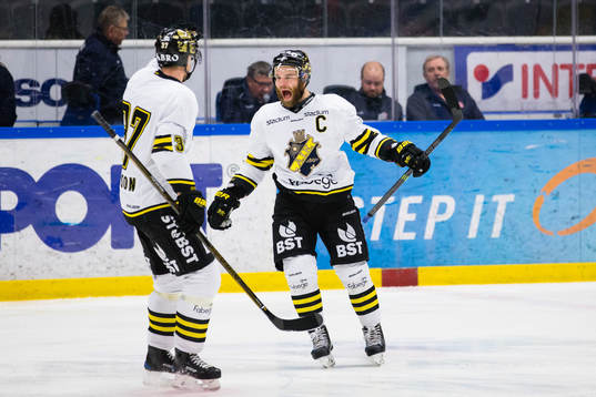 s Christian Sandberg (h) jublar med Stefan Johansson (v)