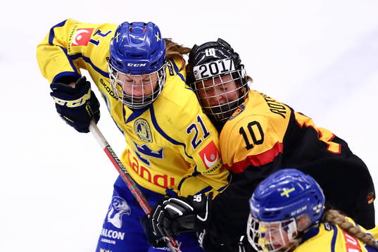 Sveriges Erica Johansson Udén och Tysklands Yvonne