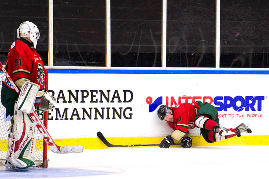 Bläddra bland fler bilder av Fotboll, IFK Göteborg spelar ishockey