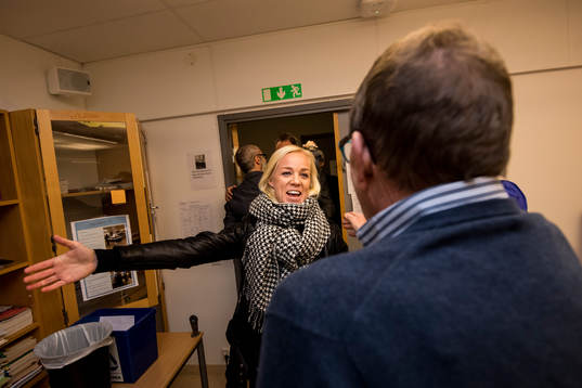 Caroline Seger kramar om sin tidigare klassföreståndare