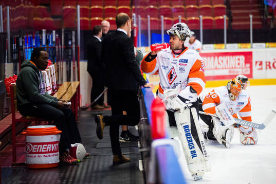 Karlskronas målvakt Johannes Jönsson före