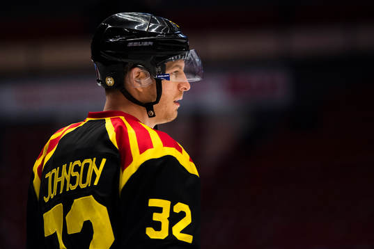 Brynäs Nick Johnson före ishockeymatchen i SHL mellan