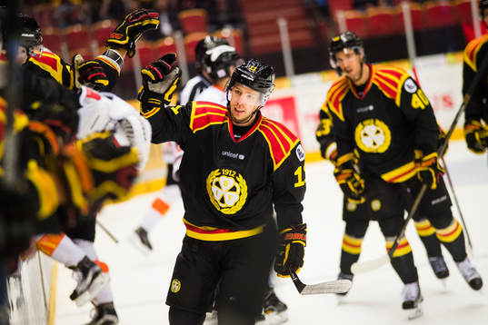 Brynäs Kevin Clark jublar