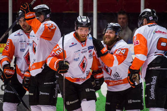 Karlskronas Joachim Rohdin och Jimmy Andersson jublar
