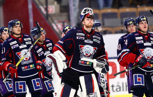 Linköpings målvakt Marcus Högberg deppar