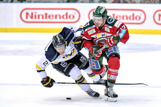 s Mattias Tedenby och Frölundas Sebastian Stålberg