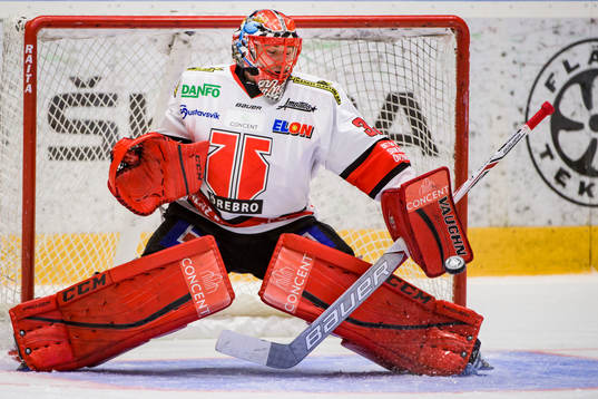 Örebros målvakt Julius Hudacek
