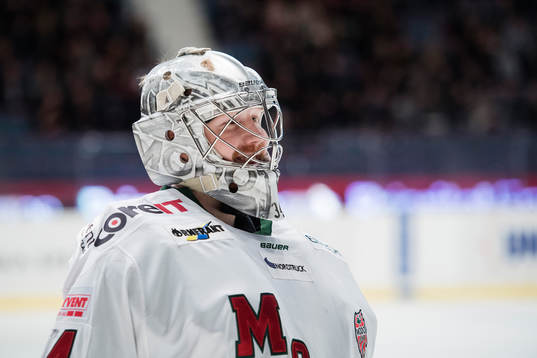 Modos målvakt Erik Hanses