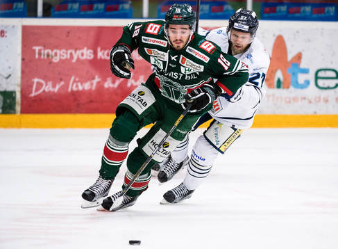 Tingsryds Jacob Dahlström jagas av Karlskogas Jonas