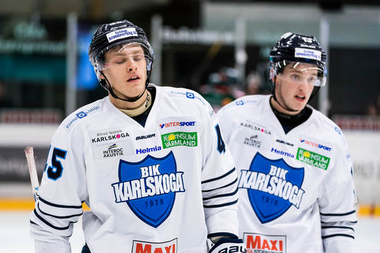 Karlskogas Axel Lindström och Rasmus Bengtsson deppar