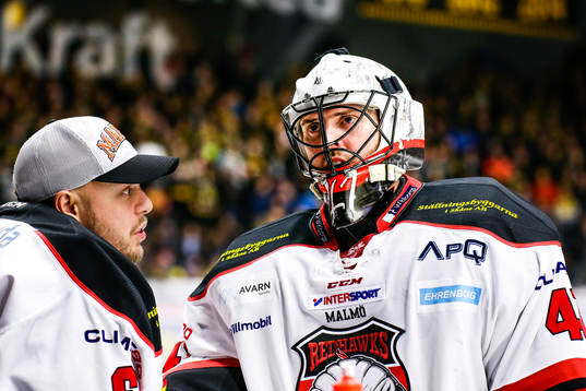 Malmö Redhawks målvakt Cristopher Nihlstorp och målvakt