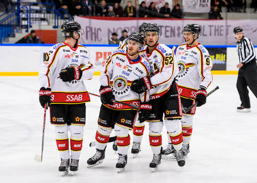 Luleås Kael Mouillierat (m) jublar
