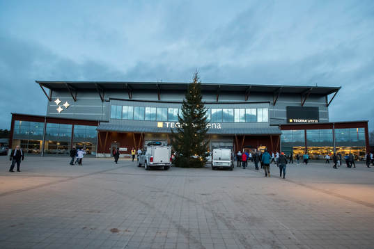 Exteriör Tegera Arena innan ishockeymatchen i SHL mellan