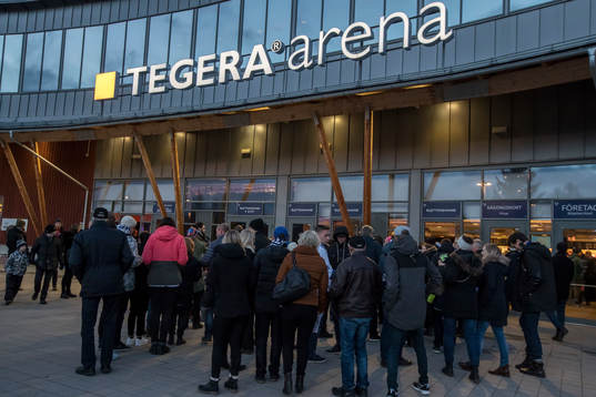 Exteriör Tegera Arena innan ishockeymatchen i SHL mellan