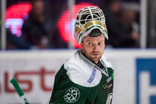 Färjestads målvakt Lars Haugen deppar