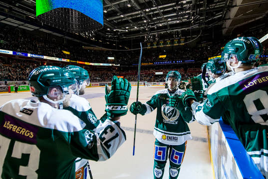 Färjestads Björn Svensson jublar