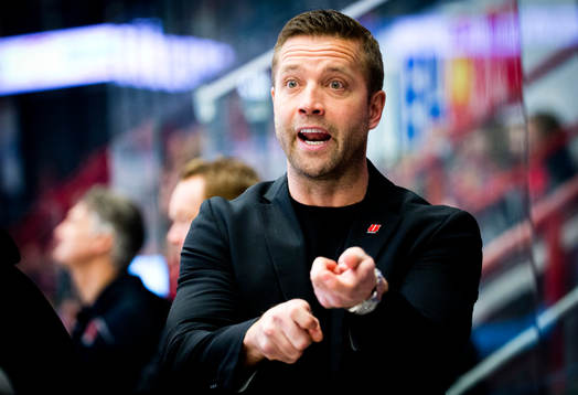 Örebros tränare Johan Tornberg är arg