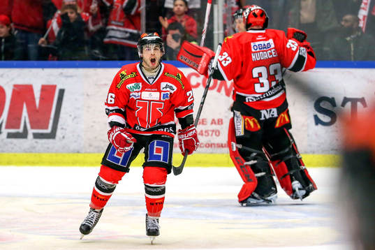Örebros Greg Squires sätter