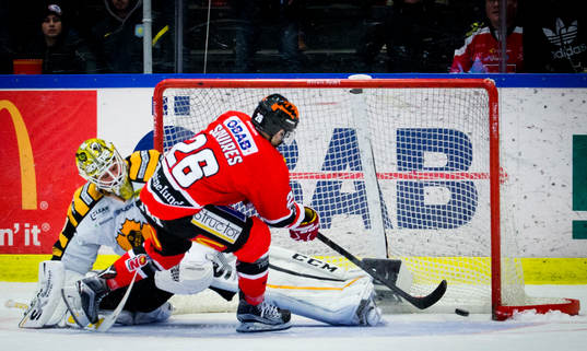Örebros Greg Squires sätter
