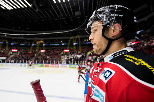 Malmö Redhawks Ilari Filppula i båset