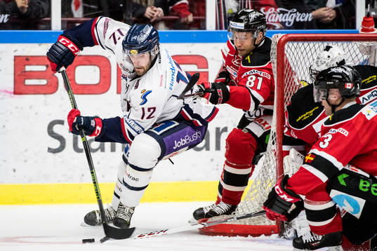 Linköpings Sebastian Karlsson och Malmö Redhawks Ilari