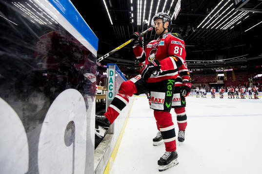 Malmö Redhawks Ilari Filppula deppar när han lämnar isen