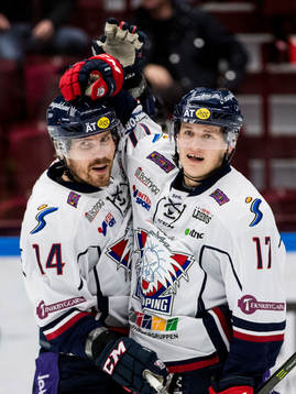 Linköpings Anssi Salmela och Henrik Törnqvist jublar