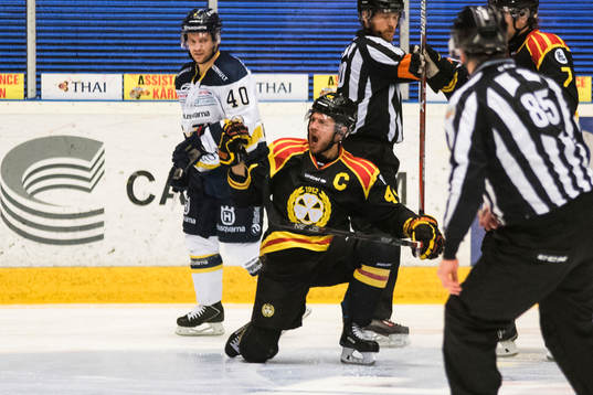 Brynäs Jacob Blomqvist jublar