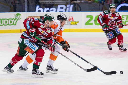 Karlskronas Emil Larsson och Frölundas Simon Hjalmarsson
