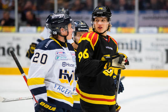 s Lawrence Pilut i samtal med Brynäs Oskar Lindblom