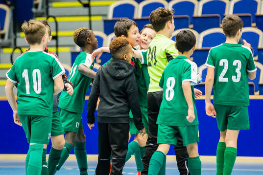 Spelare i BK Olympic jublar