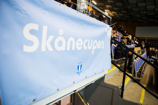 Banderoll med texten Skånecupen