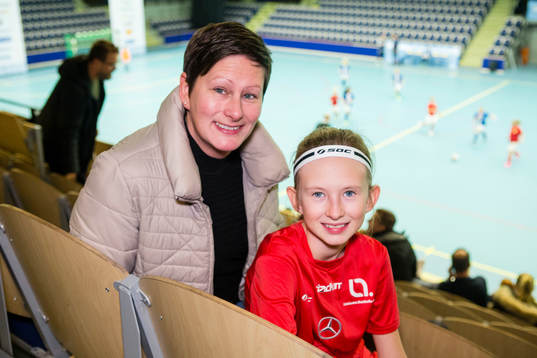 Jennie och Frida Ullner från LB07